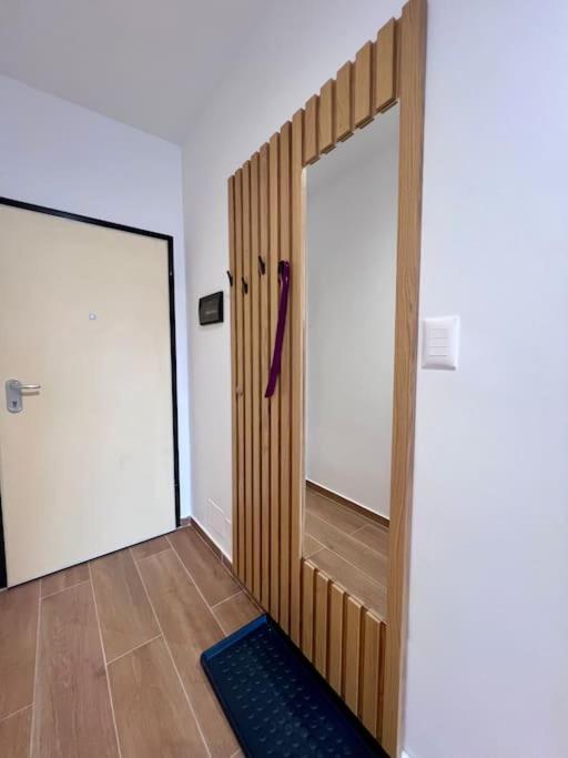 Evelyn Apartment *